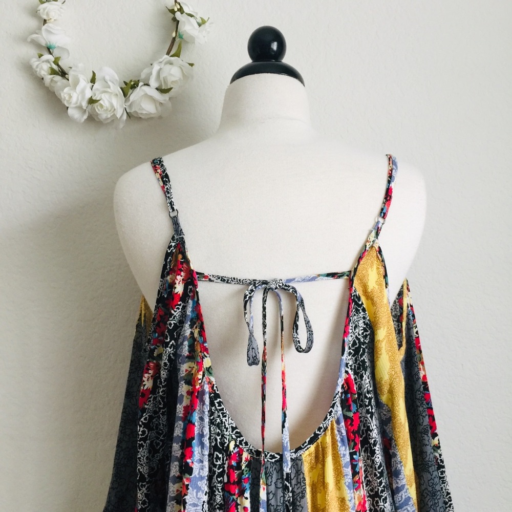 Cold Shoulder Multicolor Dress - Picture 6 of 7